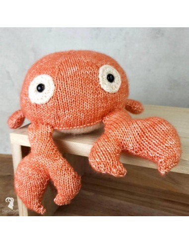 Knitting DIY kit - Crab Karel